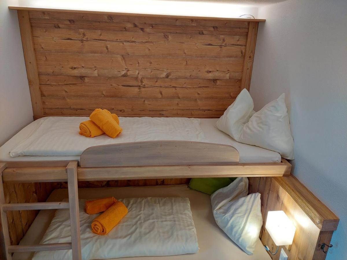 Gasthof Klug Zum Ehrensepp Modriach Esterno foto