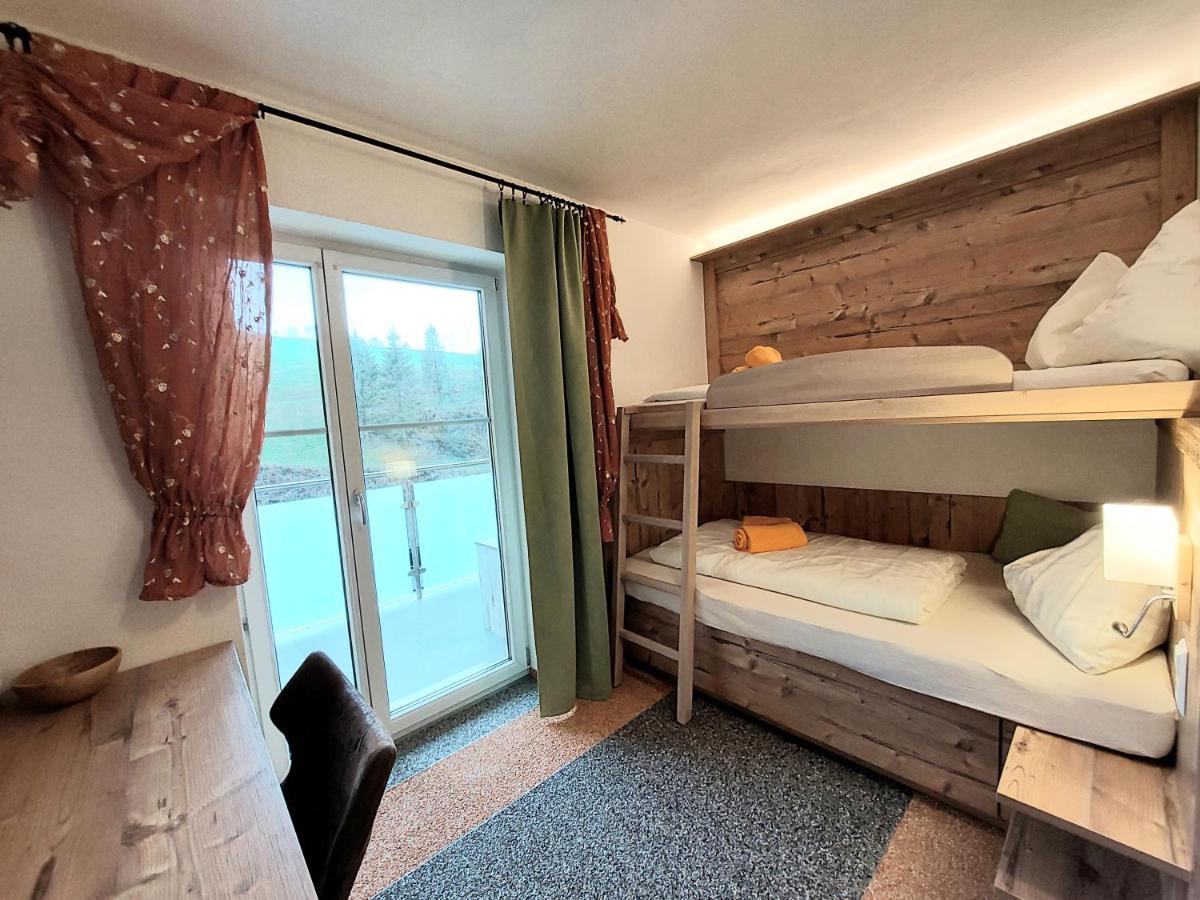 Gasthof Klug Zum Ehrensepp Modriach Esterno foto