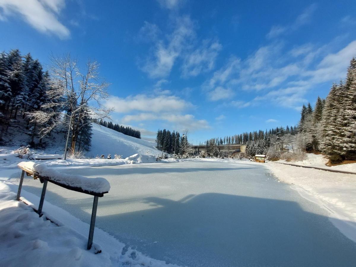 Gasthof Klug Zum Ehrensepp Modriach Esterno foto