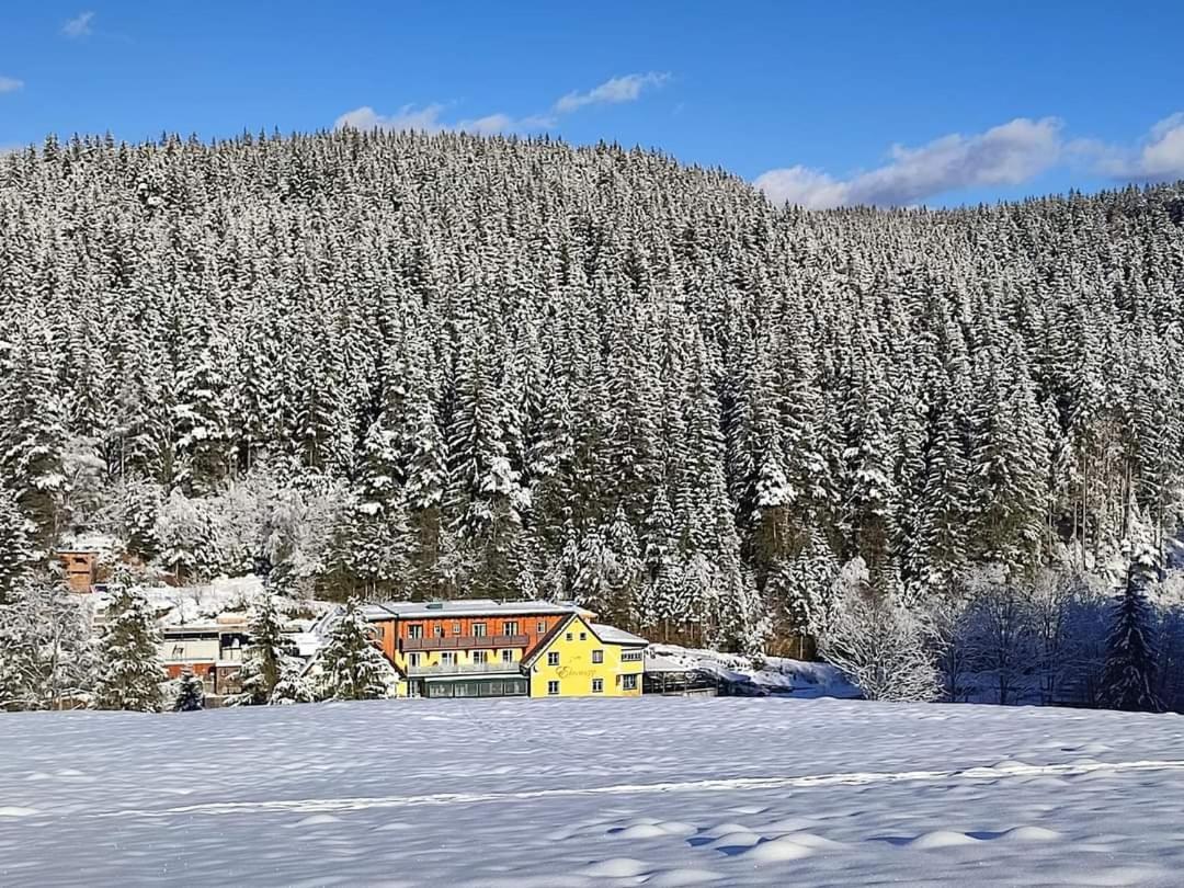 Gasthof Klug Zum Ehrensepp Modriach Esterno foto