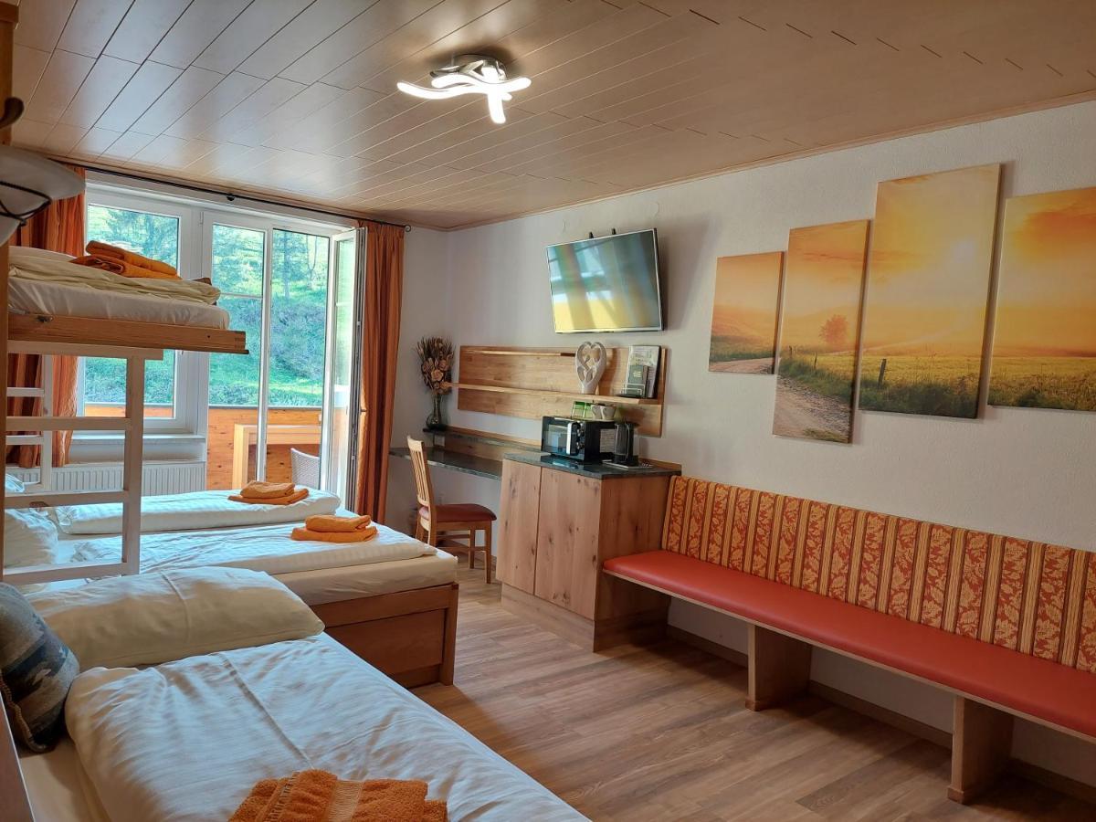 Gasthof Klug Zum Ehrensepp Modriach Esterno foto