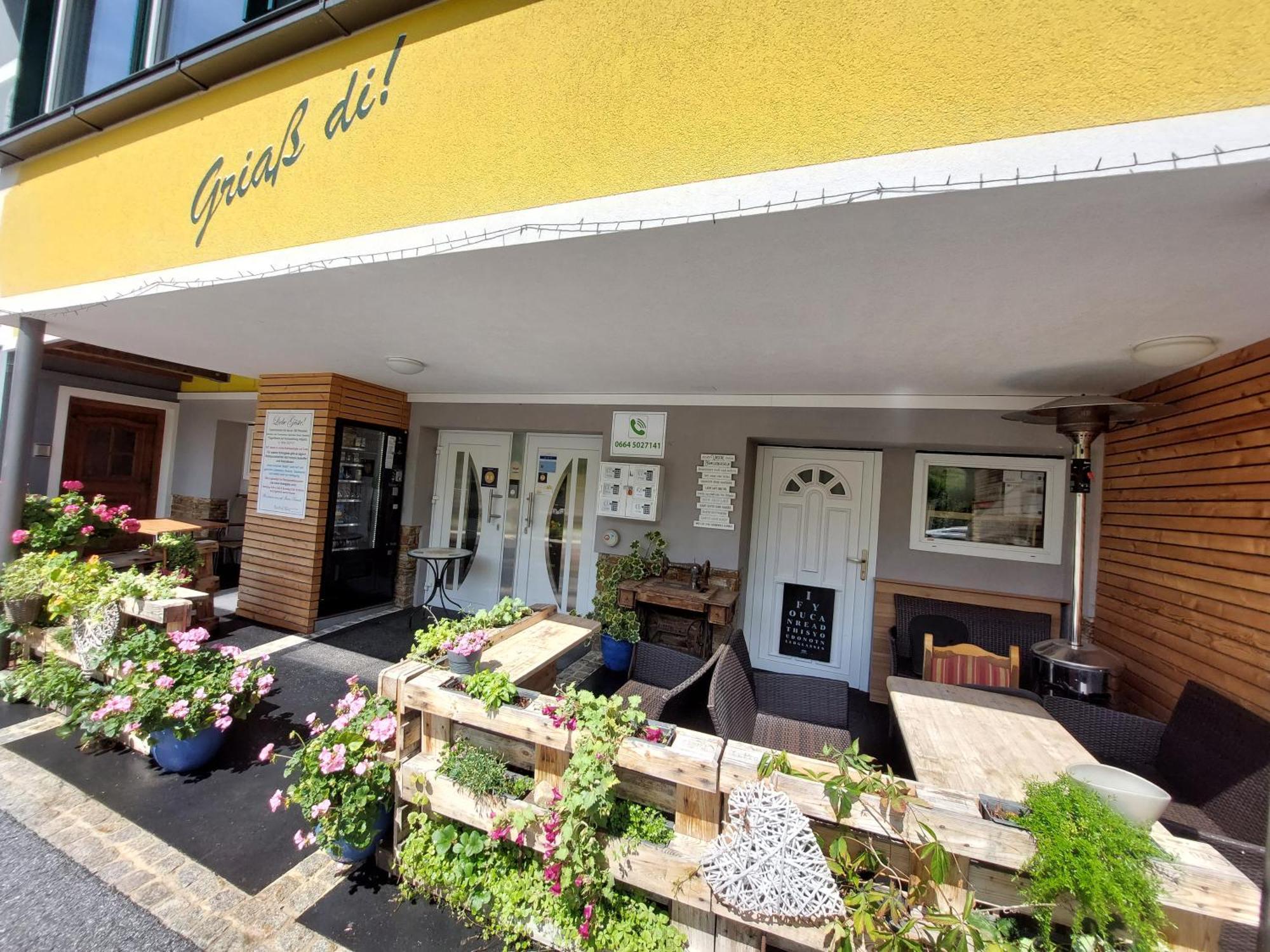 Gasthof Klug Zum Ehrensepp Modriach Esterno foto
